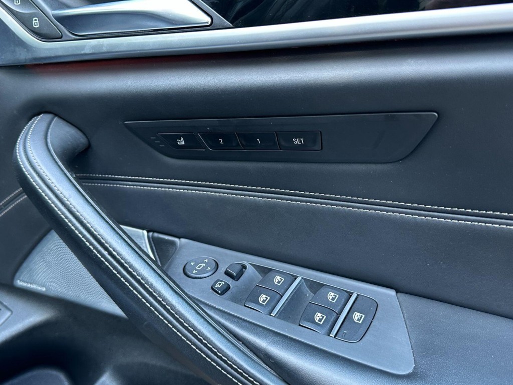 BMW 5 SERIES 3.0 540i xDrive M Sport Touring 2018