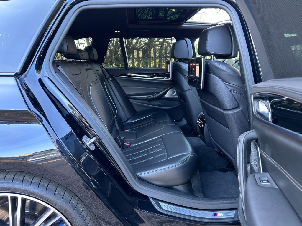 BMW 5 SERIES 3.0 540i xDrive M Sport Touring 2018