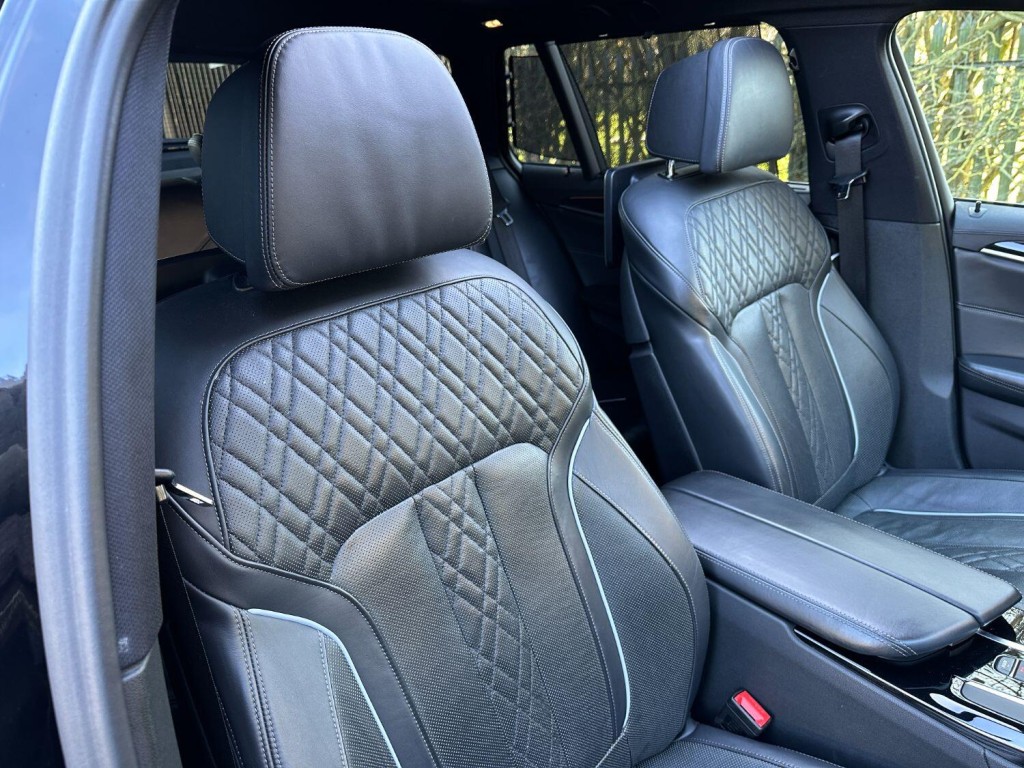 BMW 5 SERIES 3.0 540i xDrive M Sport Touring 2018