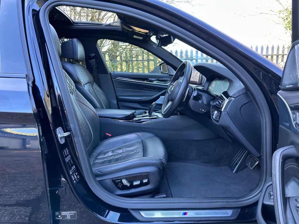 BMW 5 SERIES 3.0 540i xDrive M Sport Touring 2018