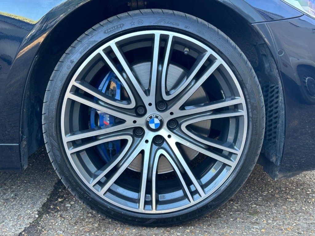 BMW 5 SERIES 3.0 540i xDrive M Sport Touring 2018