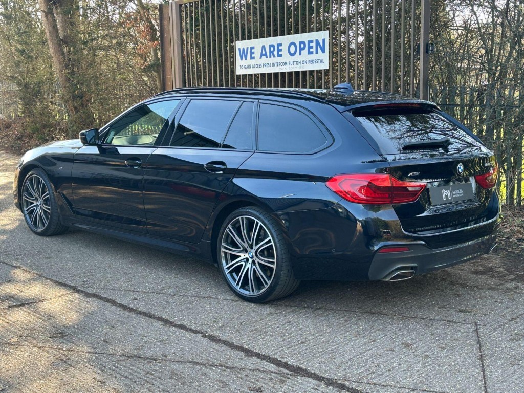BMW 5 SERIES 3.0 540i xDrive M Sport Touring 2018