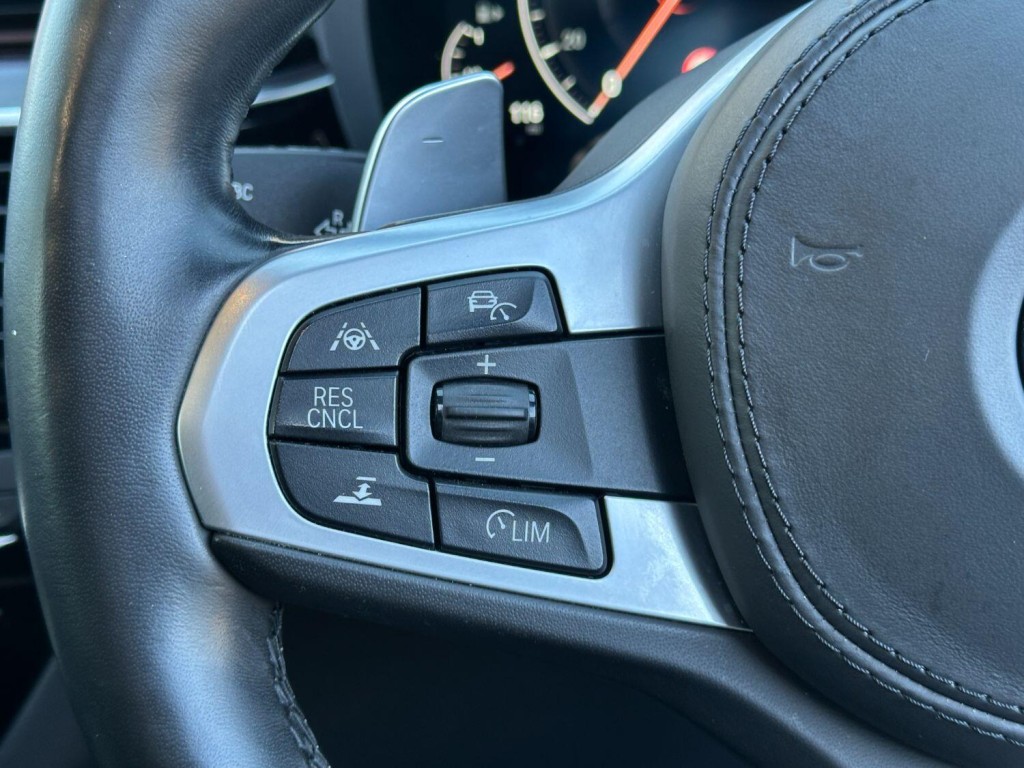 BMW 5 SERIES 3.0 540i xDrive M Sport Touring 2018