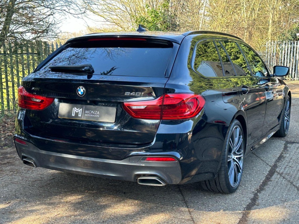 BMW 5 SERIES 3.0 540i xDrive M Sport Touring 2018