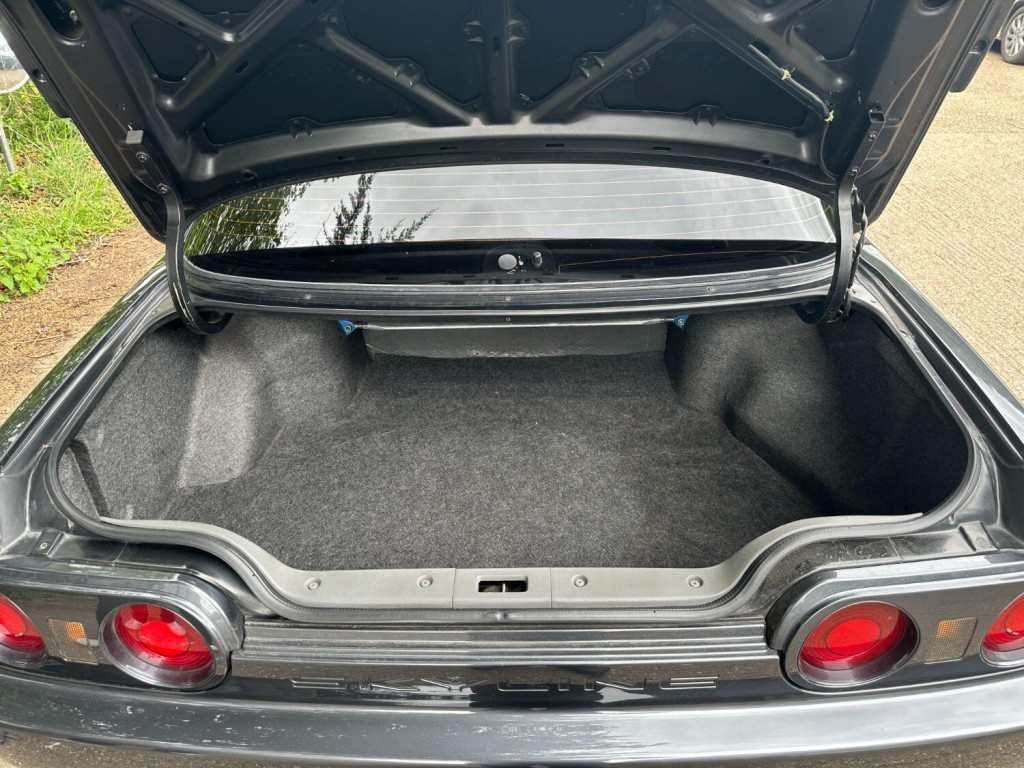 NISSAN SKYLINE R32 GTR 2.6 Twin Turbo - Meguro Maintenance Service Built 1991