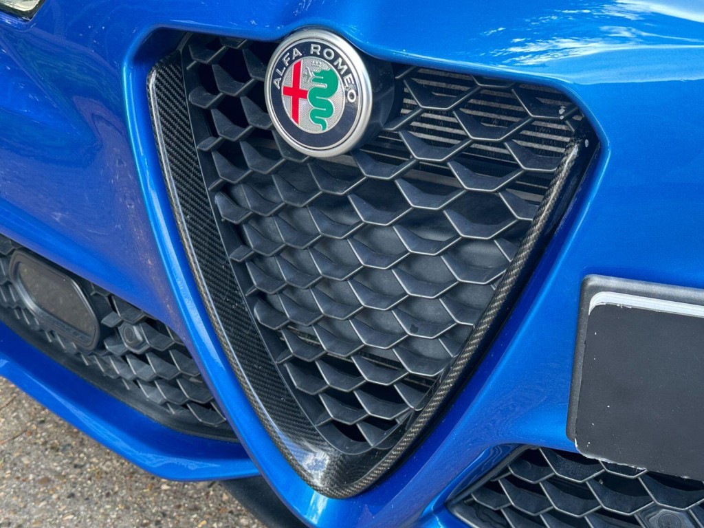 ALFA ROMEO GIULIA 2.0 2.0 Turbo petrol 280hp VELOCE Ti 2020