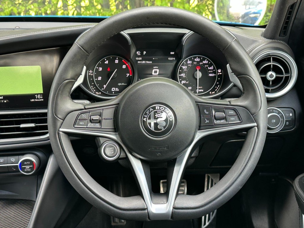 ALFA ROMEO GIULIA 2.0 2.0 Turbo petrol 280hp VELOCE Ti 2020