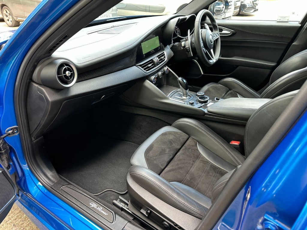 ALFA ROMEO GIULIA 2.0 2.0 Turbo petrol 280hp VELOCE Ti 2020