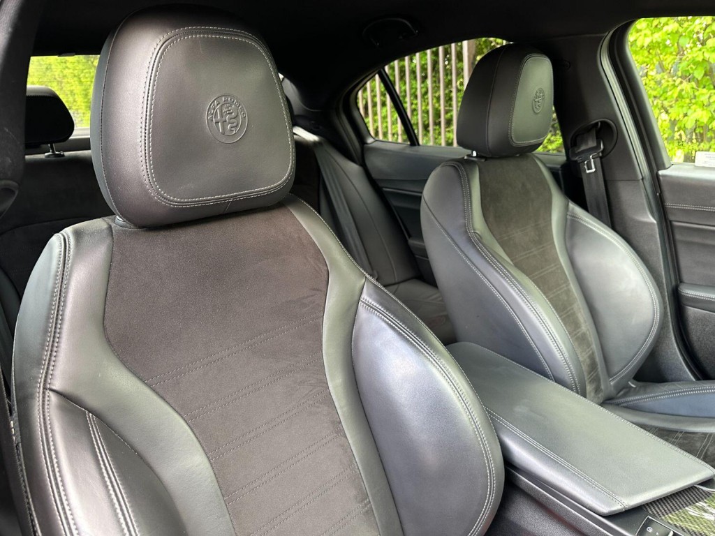 ALFA ROMEO GIULIA 2.0 2.0 Turbo petrol 280hp VELOCE Ti 2020