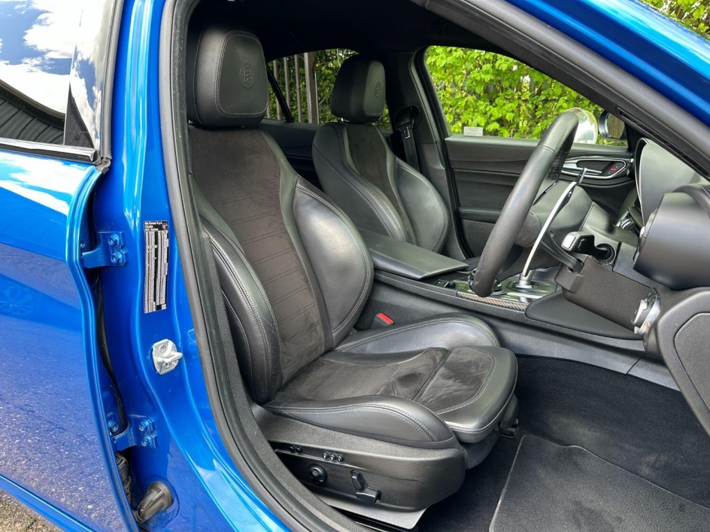 ALFA ROMEO GIULIA 2.0 2.0 Turbo petrol 280hp VELOCE Ti 2020