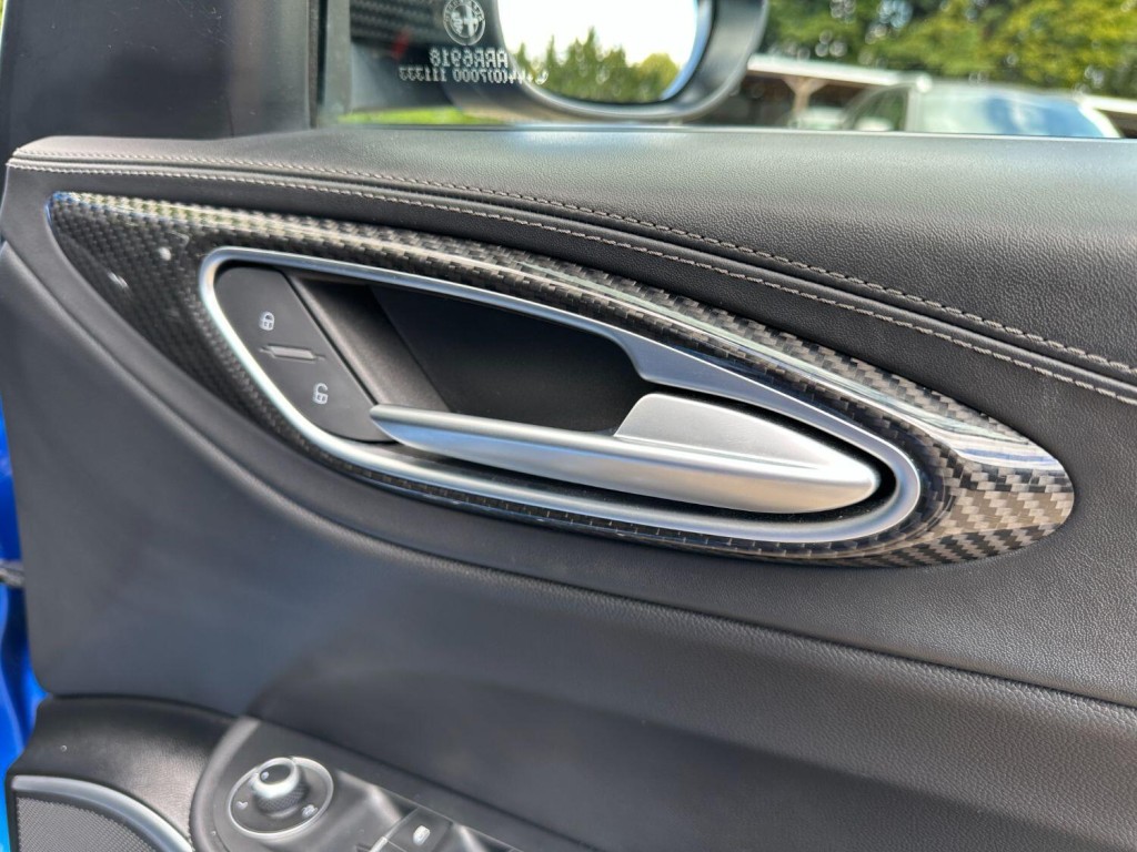 ALFA ROMEO GIULIA 2.0 2.0 Turbo petrol 280hp VELOCE Ti 2020