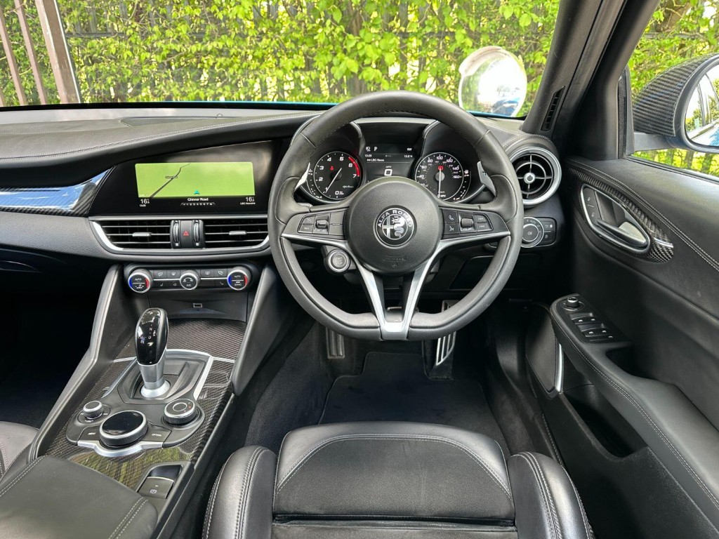 ALFA ROMEO GIULIA 2.0 2.0 Turbo petrol 280hp VELOCE Ti 2020