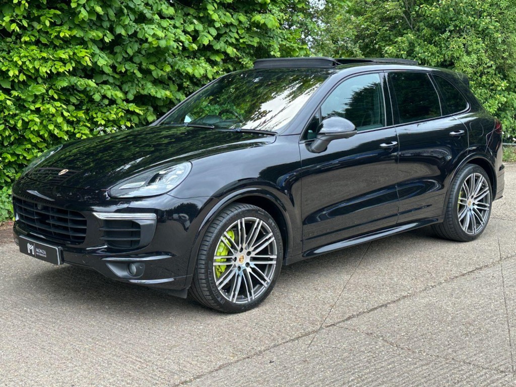 PORSCHE CAYENNE 3.0 V6 E-Hybrid S Platinum Edition 2017