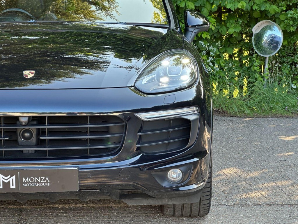 PORSCHE CAYENNE 3.0 V6 E-Hybrid S Platinum Edition 2017