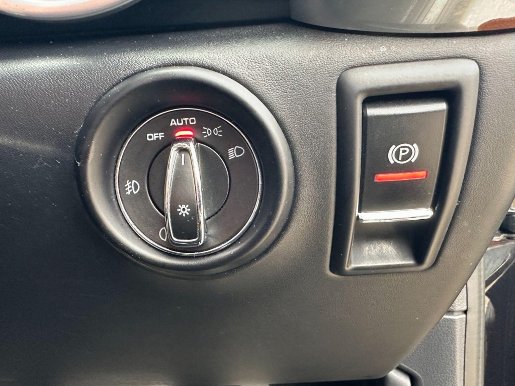 PORSCHE CAYENNE 3.0 V6 E-Hybrid S Platinum Edition 2017