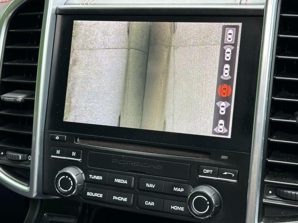 PORSCHE CAYENNE 3.0 V6 E-Hybrid S Platinum Edition 2017