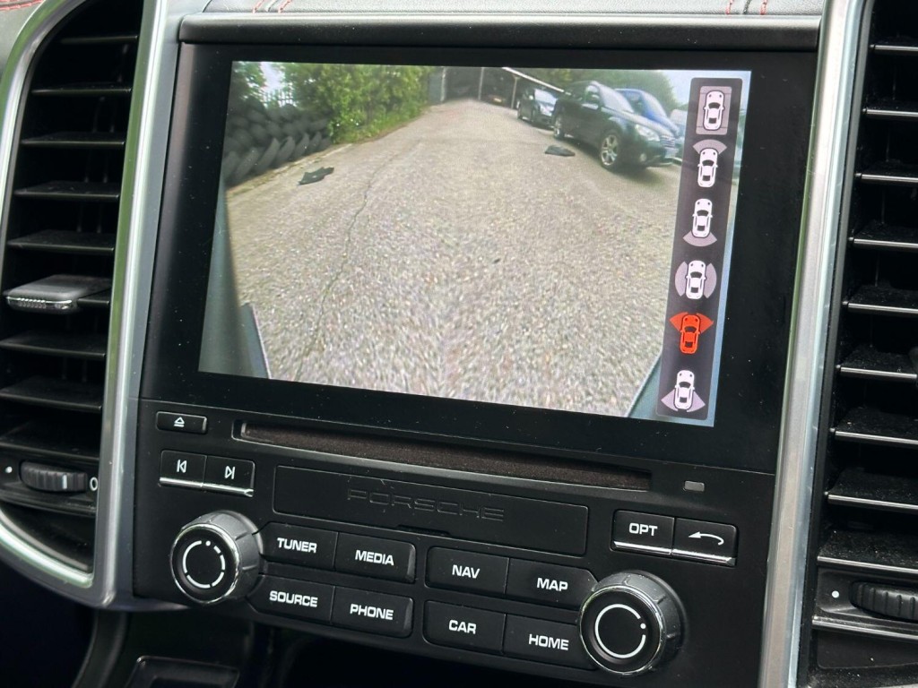 PORSCHE CAYENNE 3.0 V6 E-Hybrid S Platinum Edition 2017