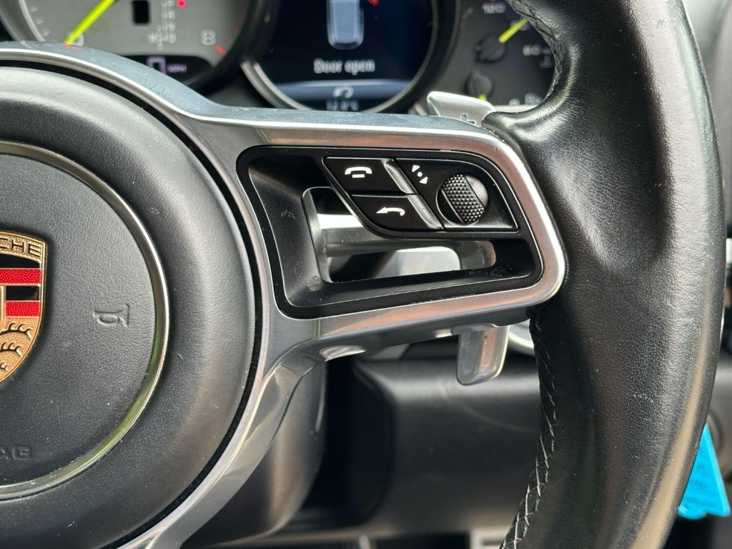 PORSCHE CAYENNE 3.0 V6 E-Hybrid S Platinum Edition 2017