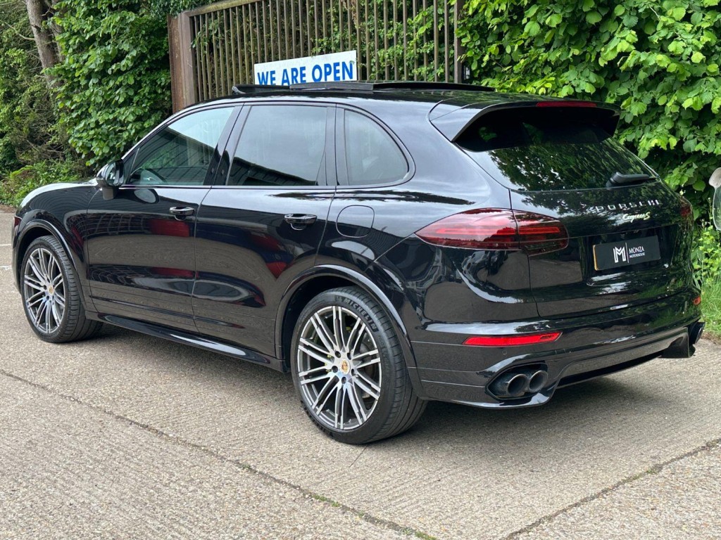 PORSCHE CAYENNE 3.0 V6 E-Hybrid S Platinum Edition 2017