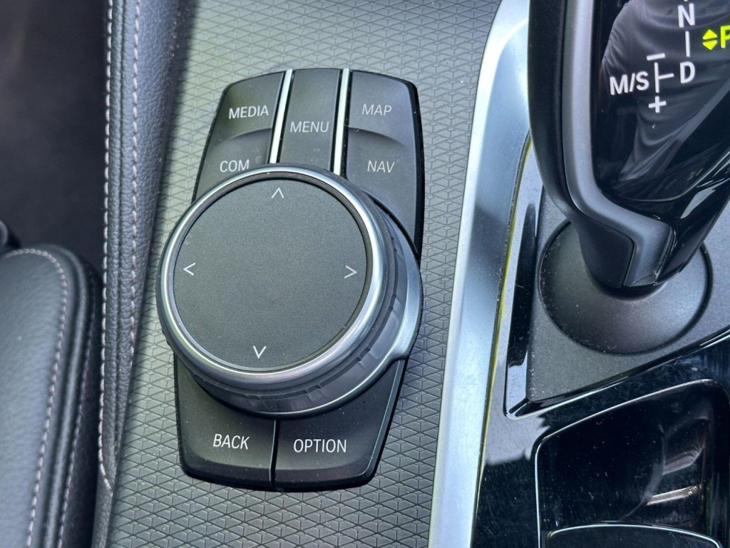 BMW 5 SERIES 3.0 530d xDrive M Sport Touring 2021