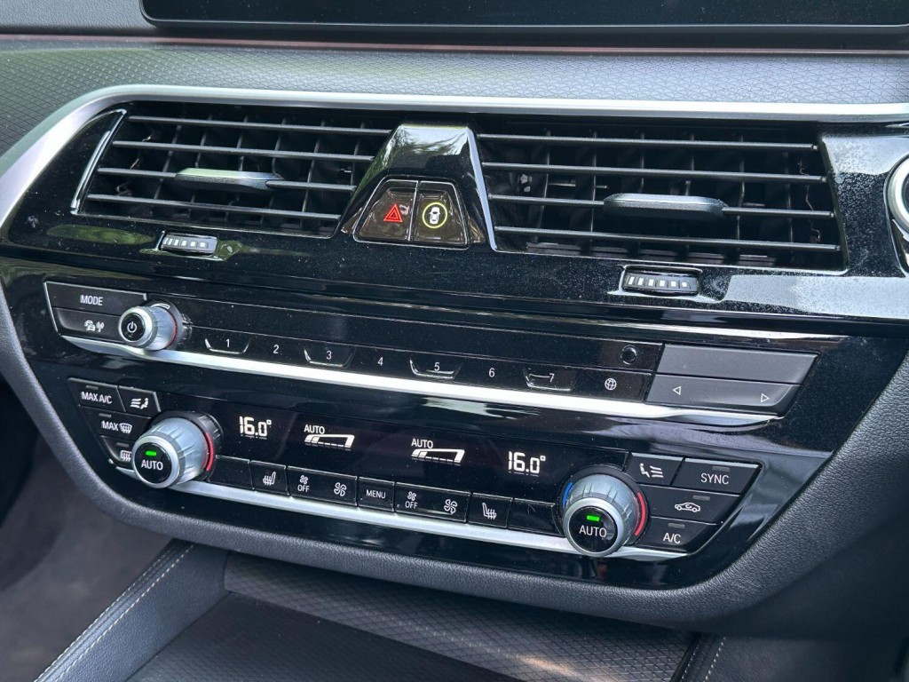 BMW 5 SERIES 3.0 530d xDrive M Sport Touring 2021