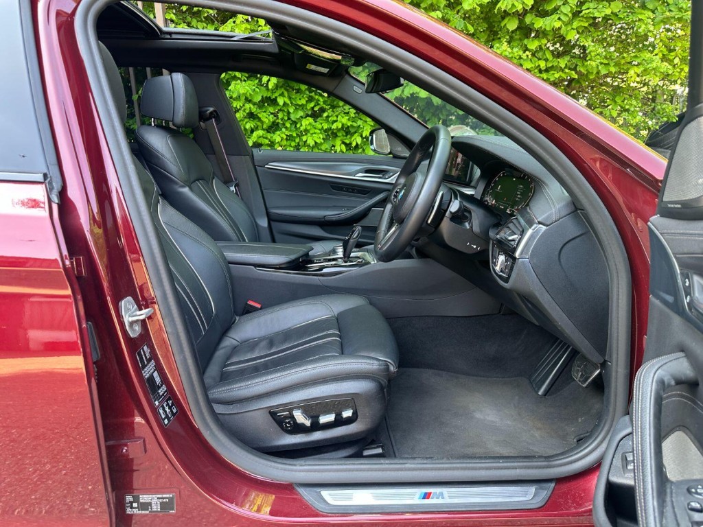 BMW 5 SERIES 3.0 530d xDrive M Sport Touring 2021