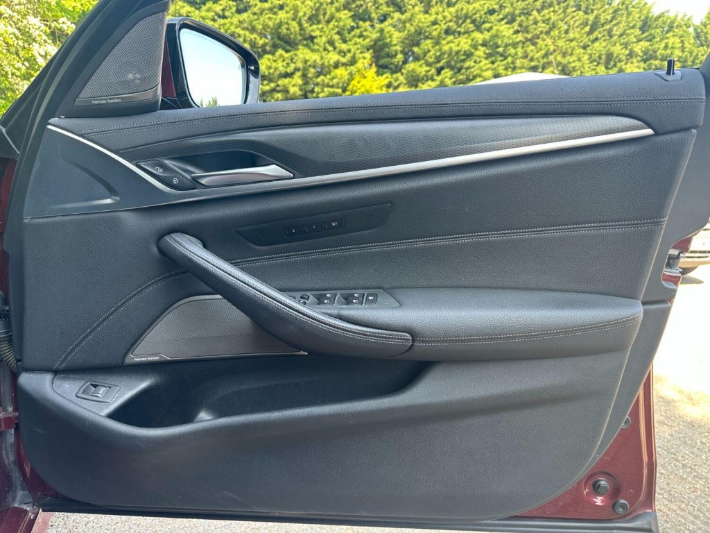 BMW 5 SERIES 3.0 530d xDrive M Sport Touring 2021