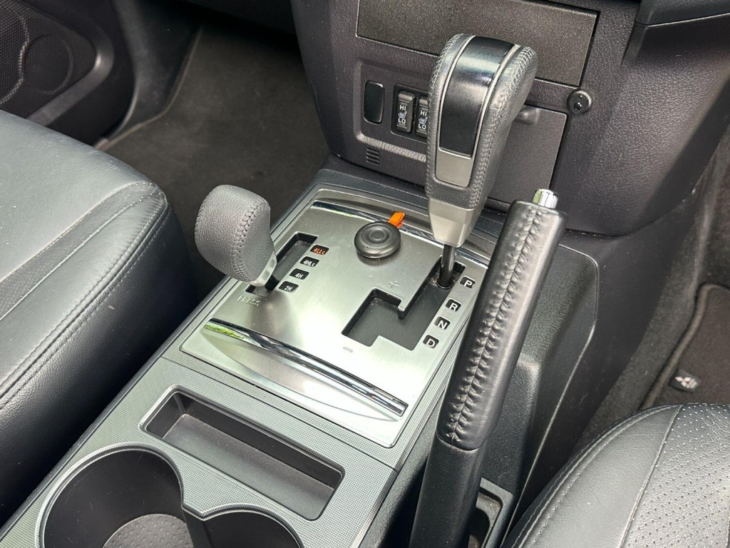 MITSUBISHI SHOGUN 3.2 DI-DC Elegance 2010