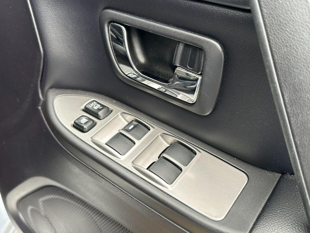 MITSUBISHI SHOGUN 3.2 DI-DC Elegance 2010