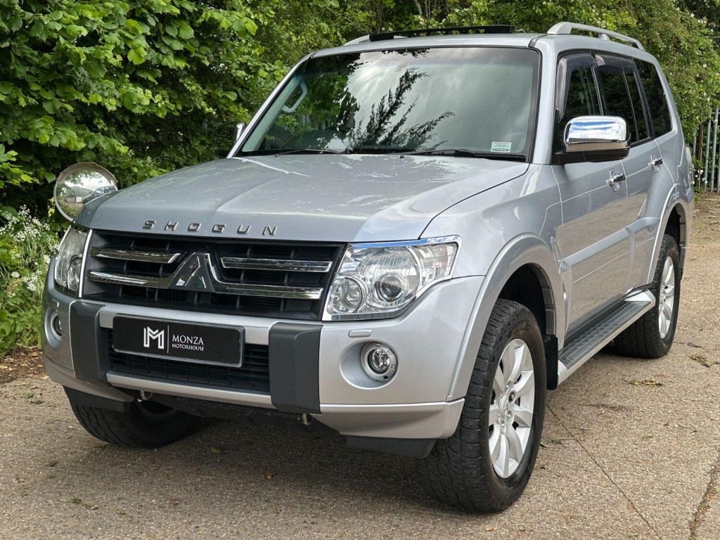 MITSUBISHI SHOGUN 3.2 DI-DC Elegance 2010