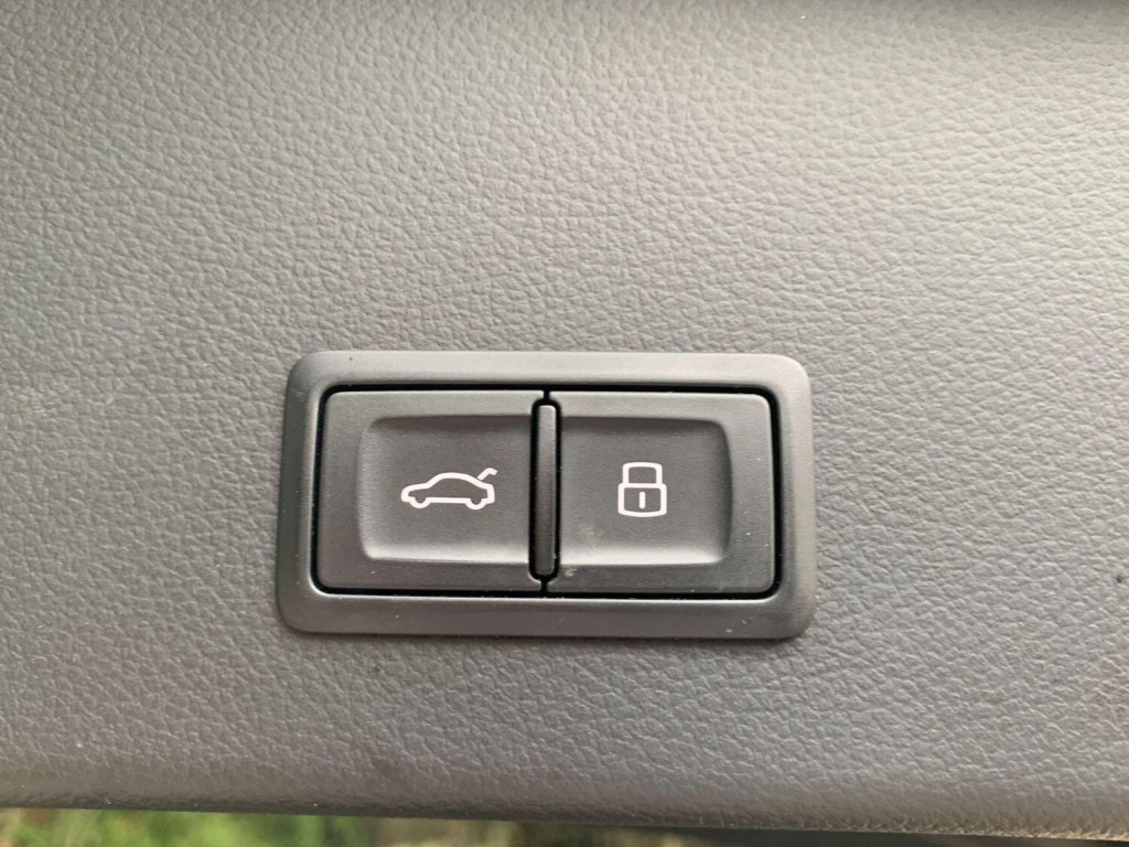 AUDI A6 AVANT 3.0 BiTDI V6 Black Edition 2016