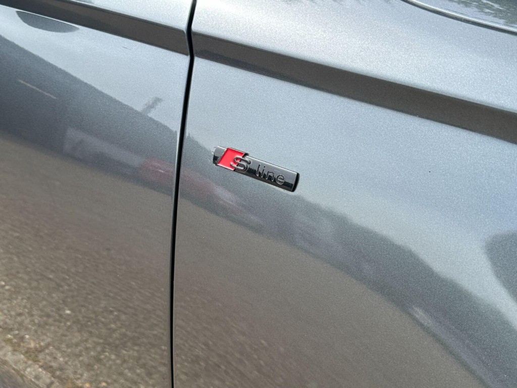 AUDI A6 AVANT 3.0 BiTDI V6 Black Edition 2016