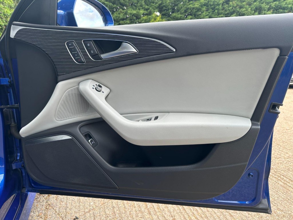 AUDI A6 AVANT 3.0 BiTDI V6 Black Edition 2015