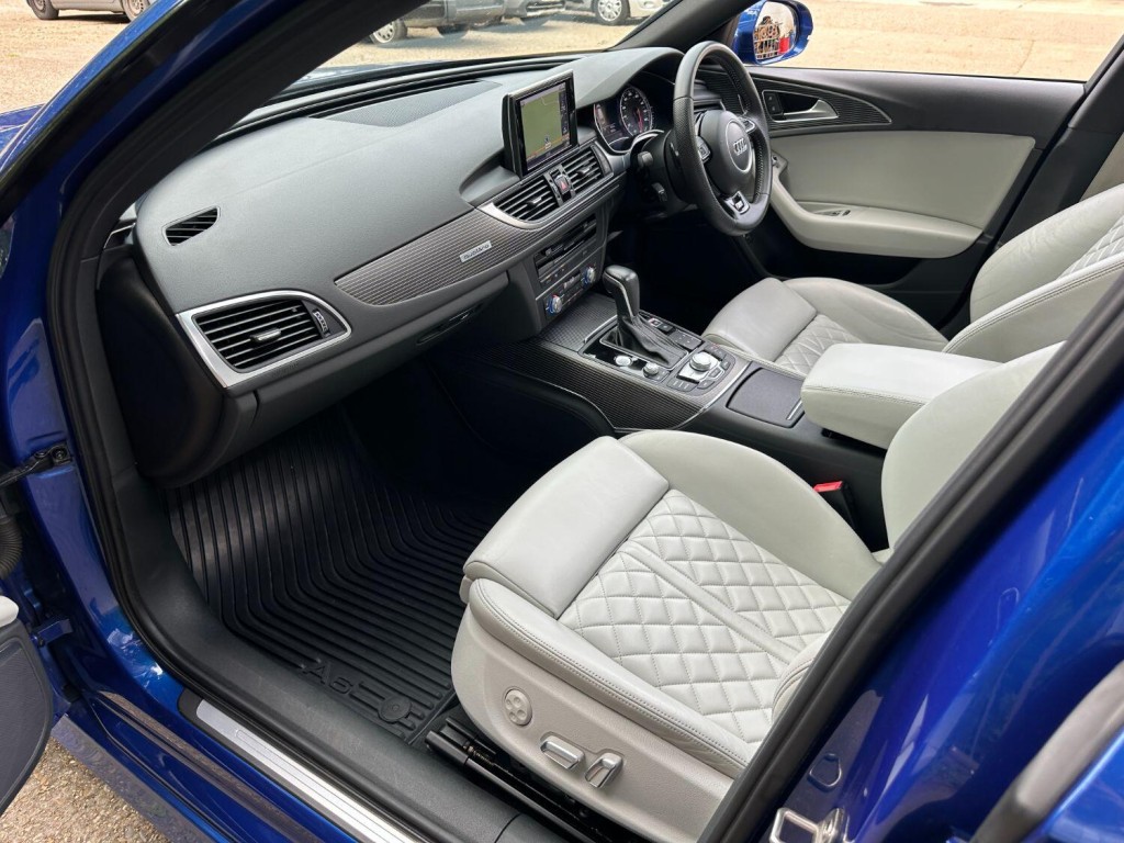 AUDI A6 AVANT 3.0 BiTDI V6 Black Edition 2015