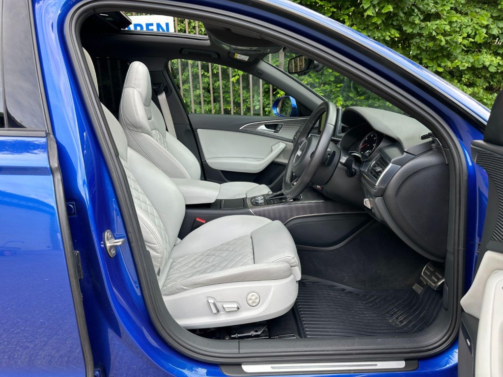 AUDI A6 AVANT 3.0 BiTDI V6 Black Edition 2015