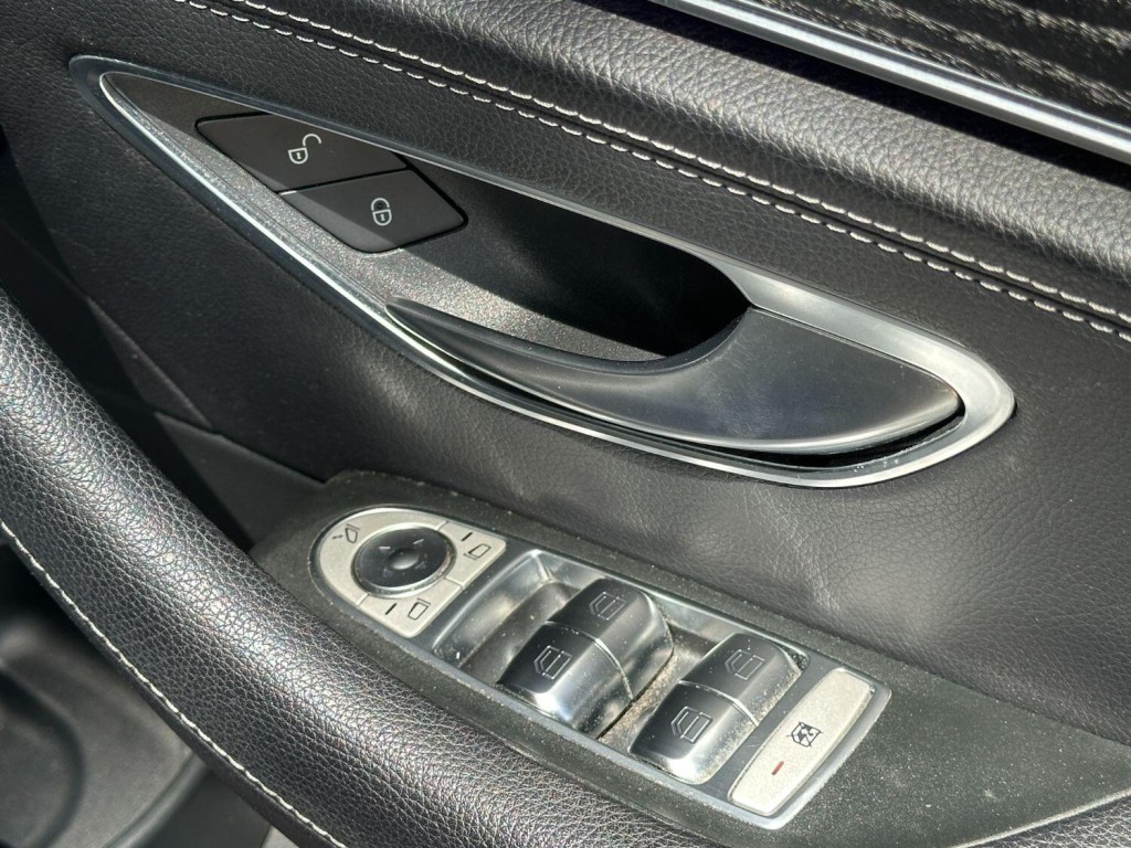MERCEDES-BENZ E CLASS 2.0 E220d AMG Line Premium Plus 2018