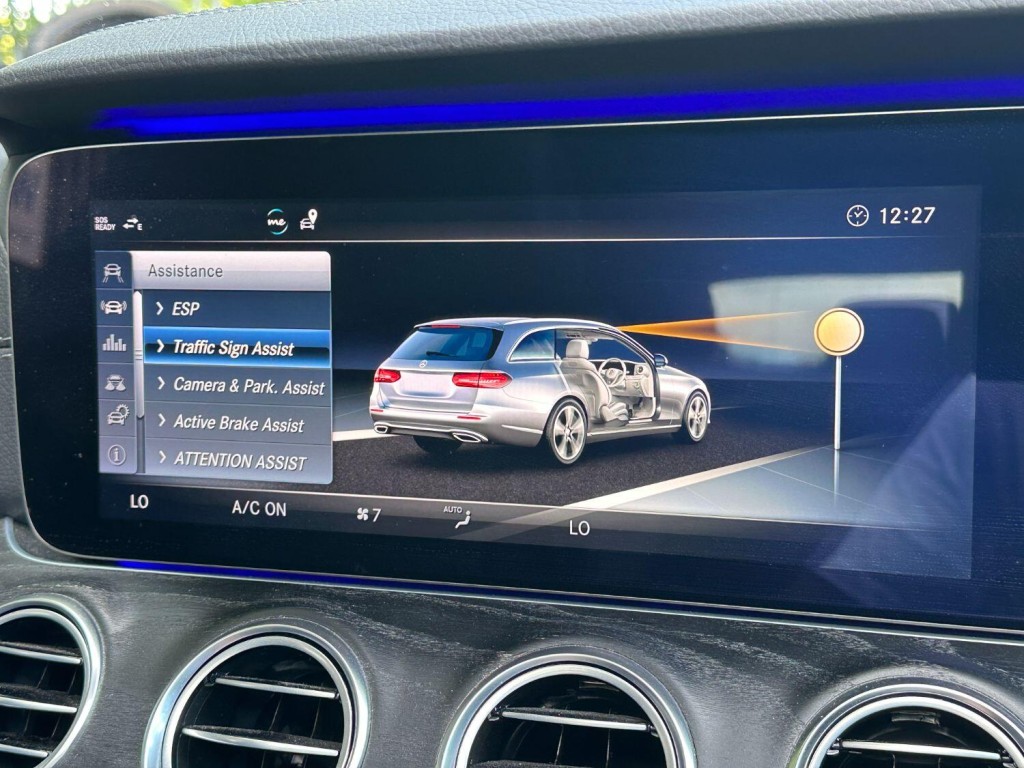 MERCEDES-BENZ E CLASS 2.0 E220d AMG Line Premium Plus 2018