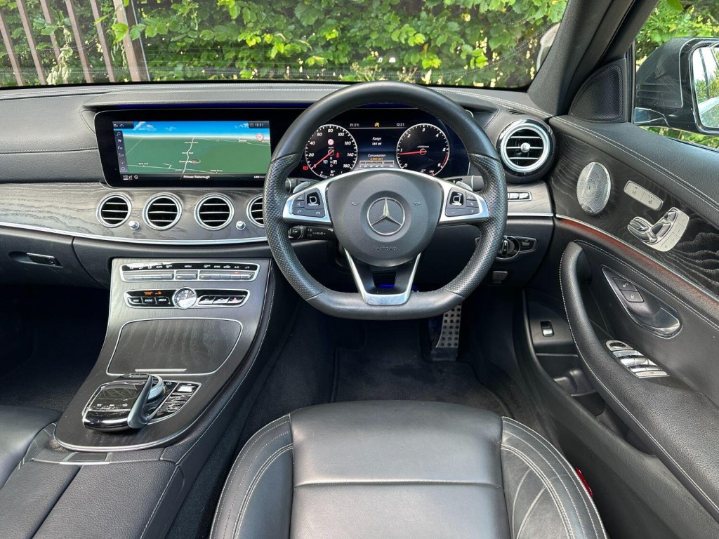 MERCEDES-BENZ E CLASS 2.0 E220d AMG Line Premium Plus 2018