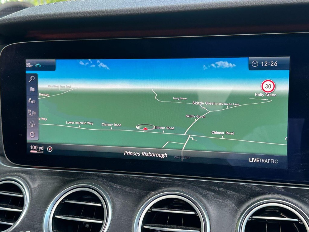 MERCEDES-BENZ E CLASS 2.0 E220d AMG Line Premium Plus 2018