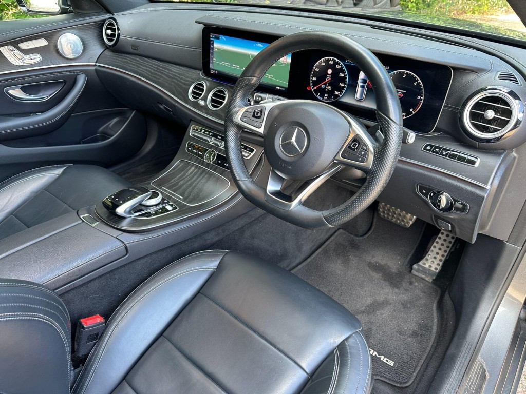 MERCEDES-BENZ E CLASS 2.0 E220d AMG Line Premium Plus 2018