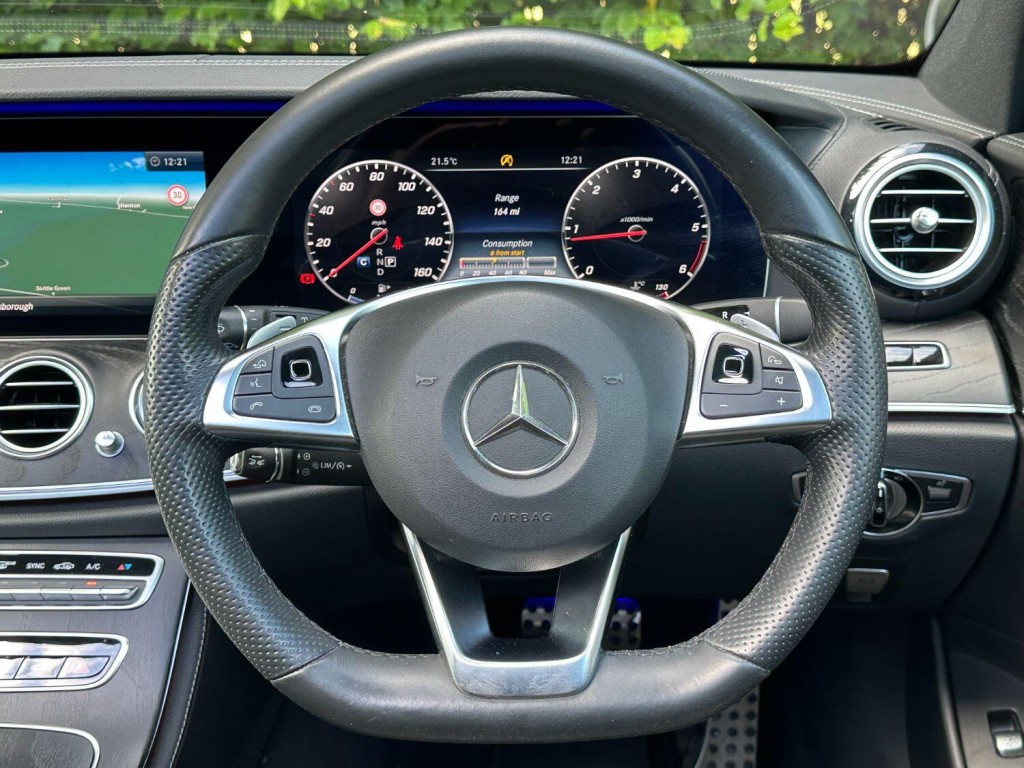 MERCEDES-BENZ E CLASS 2.0 E220d AMG Line Premium Plus 2018