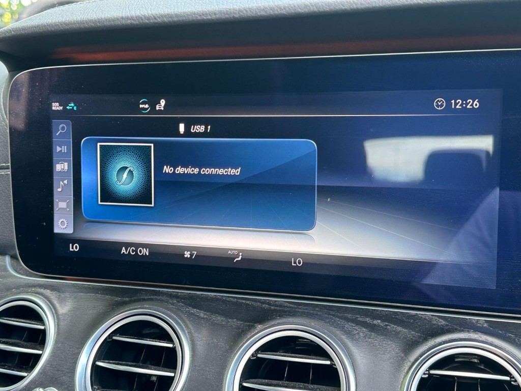 MERCEDES-BENZ E CLASS 2.0 E220d AMG Line Premium Plus 2018