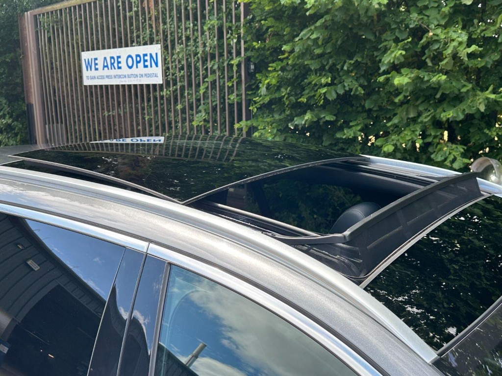 MERCEDES-BENZ E CLASS 2.0 E220d AMG Line Premium Plus 2018