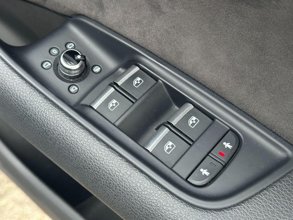 AUDI Q7 3.0 TDI V6 S line Quattro 2017