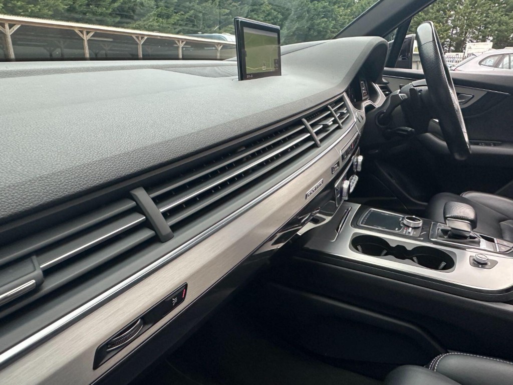 AUDI Q7 3.0 TDI V6 S line Quattro 2017