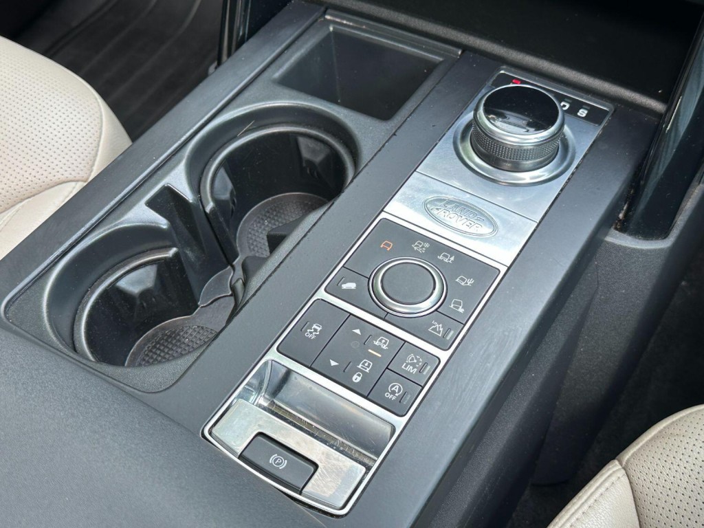 LAND ROVER DISCOVERY 3.0 TD V6 SE 2017