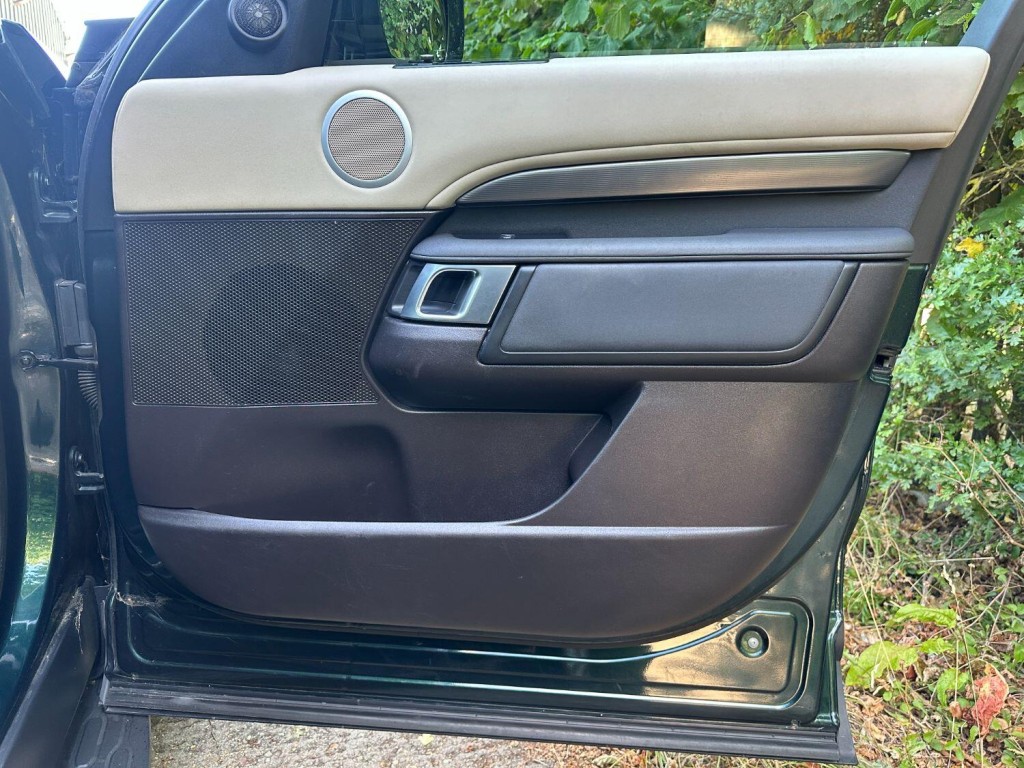 LAND ROVER DISCOVERY 3.0 TD V6 SE 2017