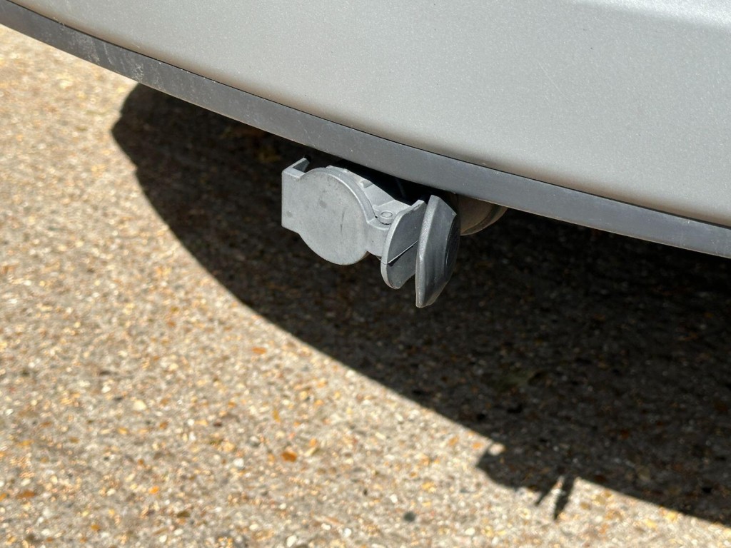 LAND ROVER DISCOVERY 3.0 TD V6 SE 2017