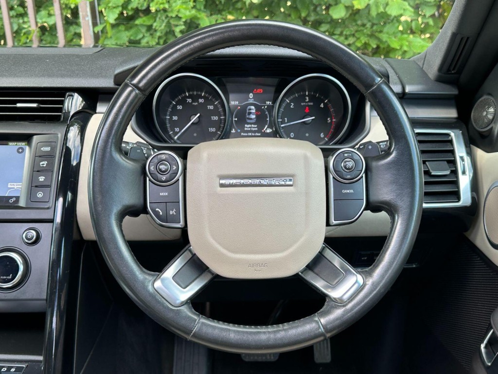 LAND ROVER DISCOVERY 3.0 TD V6 SE 2017