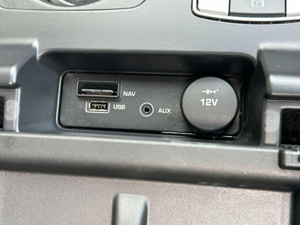 LAND ROVER DISCOVERY 3.0 TD V6 SE 2017